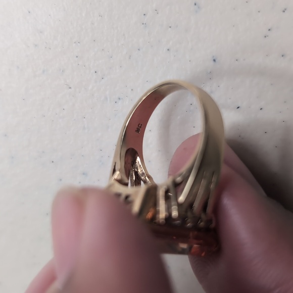 Heidi Daus| Necklace Jewelry Set With Matching ring and 3 earrings set in Box - Picture 14 of 17